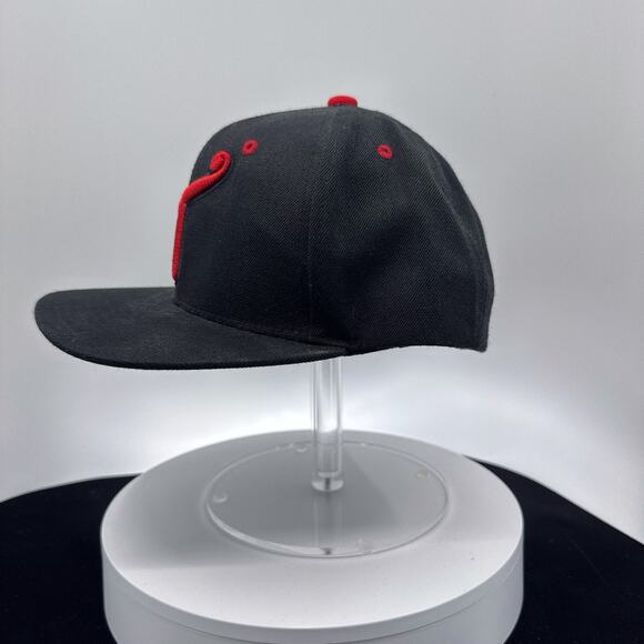 Two In The Shirt Snapback in Black - Picture 6 of 16